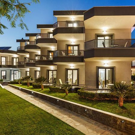 Ilis Villas Nikíti Kültér fotó